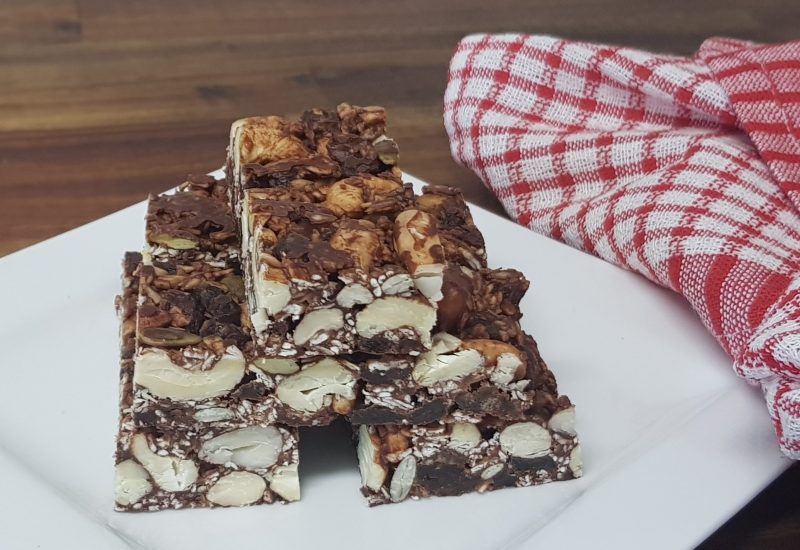 No Bake Fruit & Nut Granola Bars