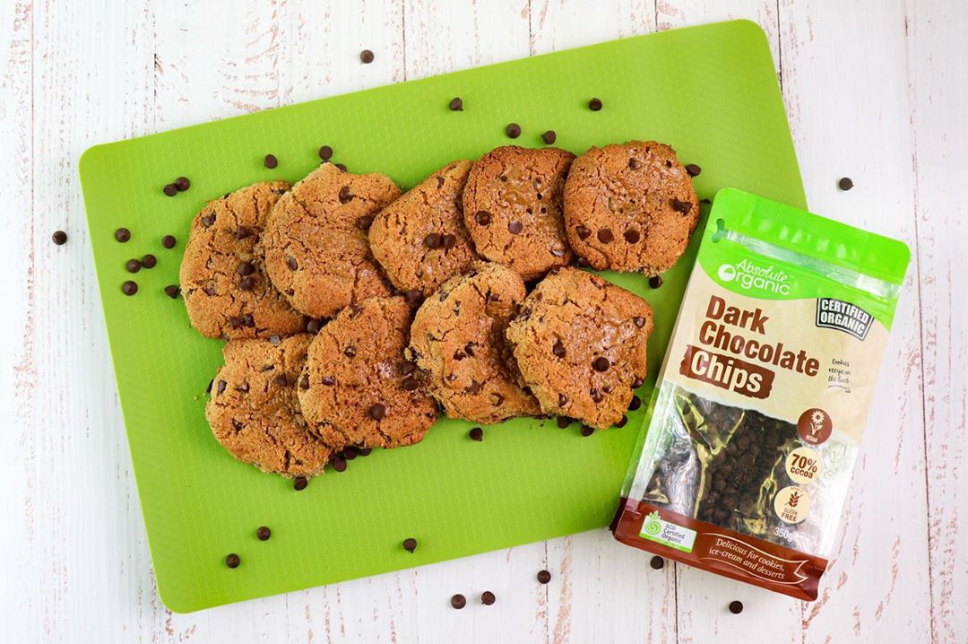 Almond Butter & Cacao Cookies